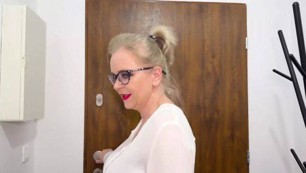 Watch this complete clip of : Blonde StepMom Misses Jenny Teaches Me A Lesson In Bed - Big Tits MILF Fuck