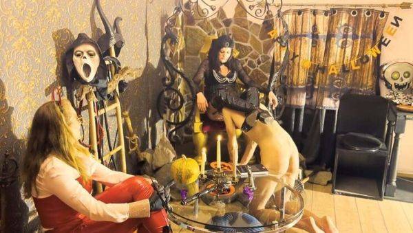 Play this complete clip of : Mistress Zeida Punishes Slave with Pussy Smelling Reward for Hard Pain