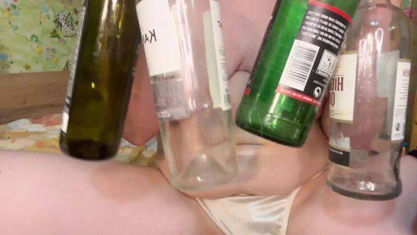 Play the hardcore movie of : Dirty White Thong MILF Pussy Pump Spread JOI with Hot Talk