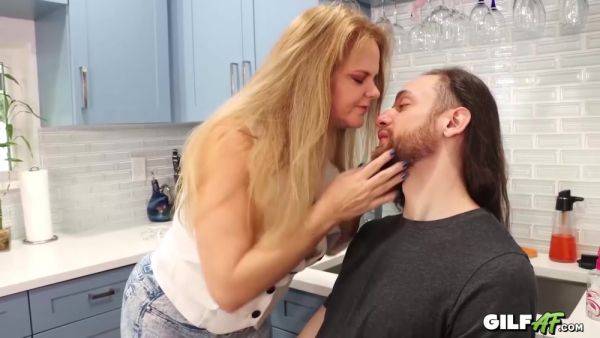 Watch HD clip of : I Fucked Porn Legend Gilf With Micki Lynn