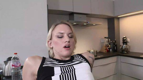 Enjoy watching this full movie of : Sina Longleg Gives Sincere Blowjob & Takes Huge Facial - Episode 2