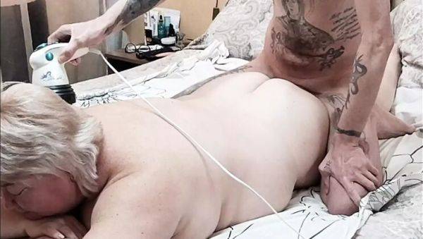 Stream the full scene of : Hot BBW MILF Gets Massage And Fucked Hard - Creampie Finish