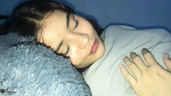 Watch the hardcore scene : Stepbrother Caught Stepsister Alone and Things Got Hot - Venezuelan Amateur Sex