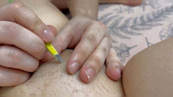 Stream the complete scene called : Shaving My Hairy Pussy Smooth with Tweezers - Real Homemade Russian Amateur