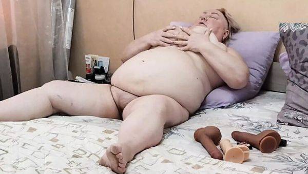 Watch the uncut movie called : Stepson Watches Stepmom Play with Vibrator and Moan Loudly