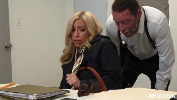 Enjoy watching the full scene called : Lory Lace Private Dick Lab