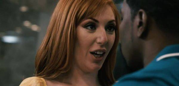 Play HD scene : If youre fucking her you have to fuck me