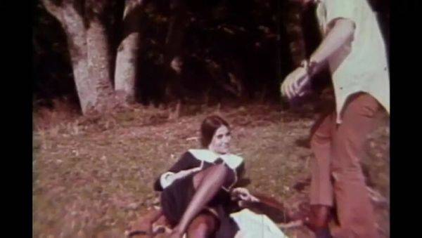 Play the complete video titled : Full Vintage Movie: ACHY ASSHOLES - Big Cock Blowjob & Cumshot Facial