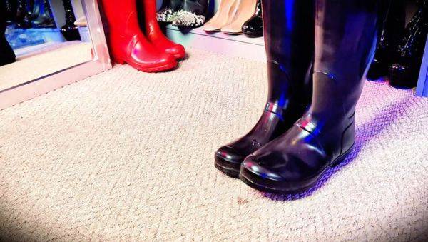 Stream uncut scene named : Redhead Shannon Huxley Sucks Oscar Thickk's Dick in Sloppy Spit Challenge