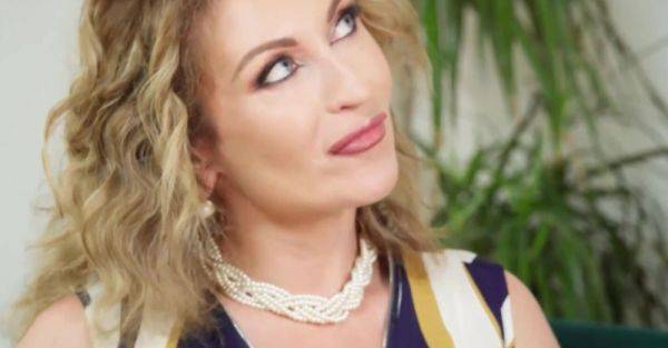 Stream complete clip of : MOMMY4K. Dominant Granny ordered me to fuck my GF'S StepMom, they watched and jerked Colonel's cock off