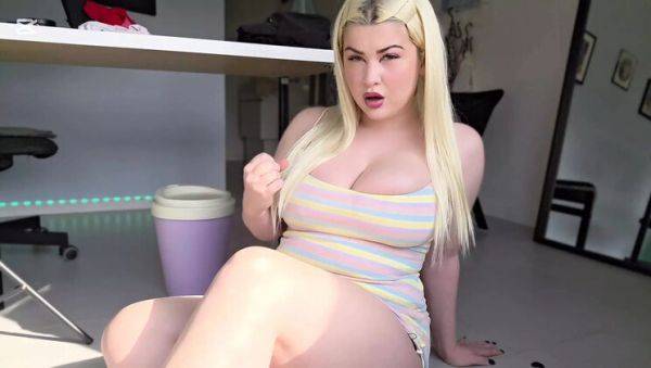 Stream this HD video : Blonde Ariana Faye Teases You With Dirty JOI - Cheat With Me POV