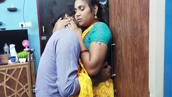 View uncut movie : Mallu Hot Girl Half Saree Romance With Lip Lock, Desi Malayali Girl Half Saree Hot Romance With Lip Lock, Mallu Couple With Hot Kiss