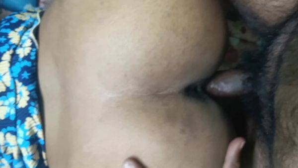 Enjoy watching hardcore movie of : Indian Mallu In Trying Hand Romance And Back Position In Bed With Her Office Colleague