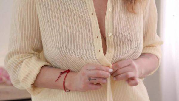 Enjoy watching this HD video titled : Hot Russian MILF Mary Frost Gives Sensual Blowjob & Titfuck in Steamy Massage - 4K HD