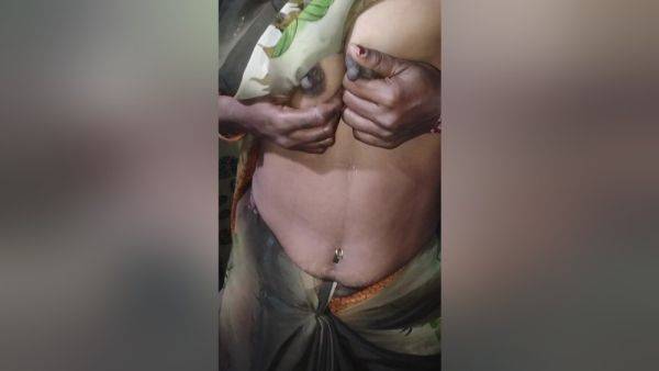 Enjoy watching complete clip titled : Sexy Wife - Kanada Wife Sexy Milky Boobs