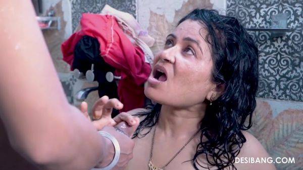 Enjoy watching the uncut movie of : Sex With Desi Wife In Shower - Sex Wife And Desi Bang