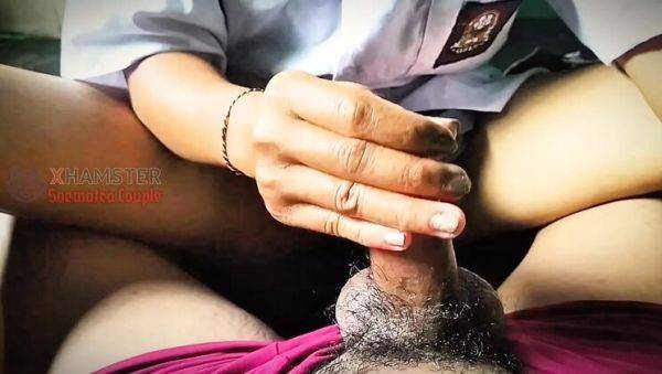Stream the full video of : Indonesian Hijab Teen Gets Fast Handjob Before School - Soematra Couple Homemade