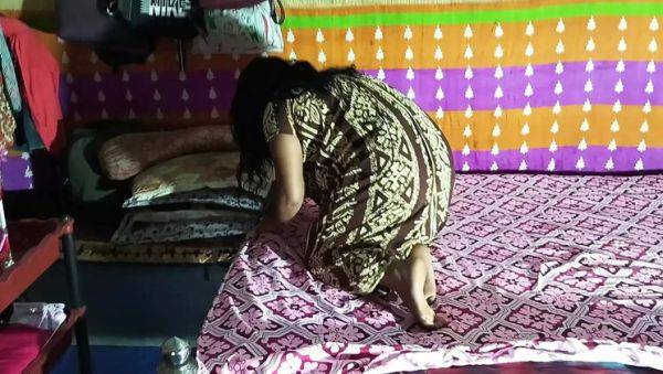 Watch complete video of : Hot Village Bhabhi Khudeja Fucking Hard at Home - Hindi Audio HD