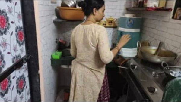 Stream hardcore clip : Hot Indian Bhabhi Sagita Sharm Face Fucks Her New Husband - Desi Village Sex 4K