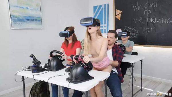 Stream the hardcore scene of : Blonde Molly Little Gets Sneaky VR Blowjob Lesson From Kyle Mason - Cumshot & Big Cock