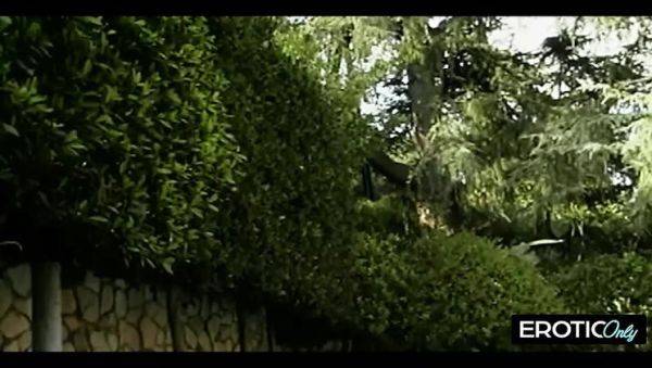 Stream full scene named : Big Tits German MILF Daisy Chain - Intense Titty Fun & Hardcore Cumshot