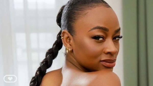 Watch this full movie of : French Babe Malia Lenoir Gives Amazing Morning Blowjob - Big Tits & Cumshot