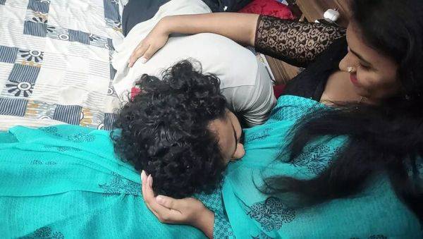 Stream the hardcore movie called : Desi Wife Hard Fuck in Bedroom - Saree Removal & Hot Sex with Vaigavarun45