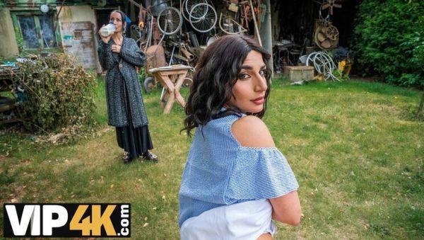 Enjoy watching HD clip called : Hot Brunette Chick Fucked Hard Outdoor by Stranger - Valentina Sierra HD 1080p