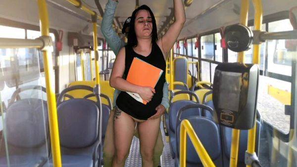 Enjoy watching the uncut clip : Hot Brazilian Teen Jennyferpimenta Gets Fucked Hard on Bus - Amateur 4K Porn