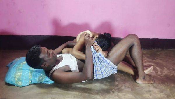 Enjoy watching this HD scene : Hot Local Indian Bhabhi Fucks in Doggy Style - Homemade Desi Sex Video 2025