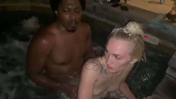 Enjoy watching the complete movie : Blonde babe Victoria Gracen gets wild with Lord Panda in steamy hot tub