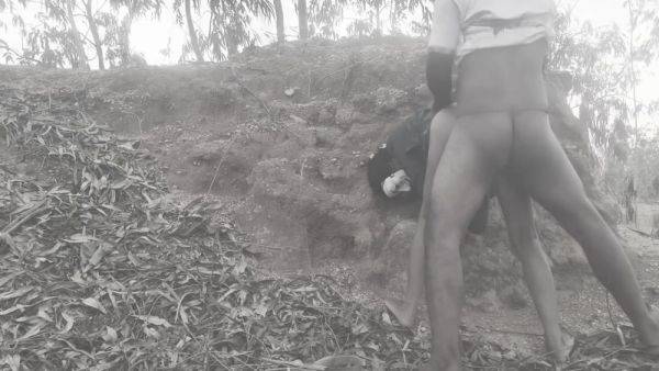 Stream this hardcore video named : College Girls - Tamil Village Gir Sex In Outdoor Forest