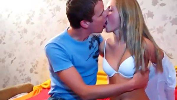 Enjoy watching this full scene called : Sex to forget the ex