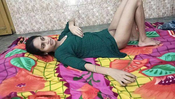 Watch uncut video titled : Hot Desi Girlfriend Fucks Hard in Doggy Style - Indian Amateur Sex