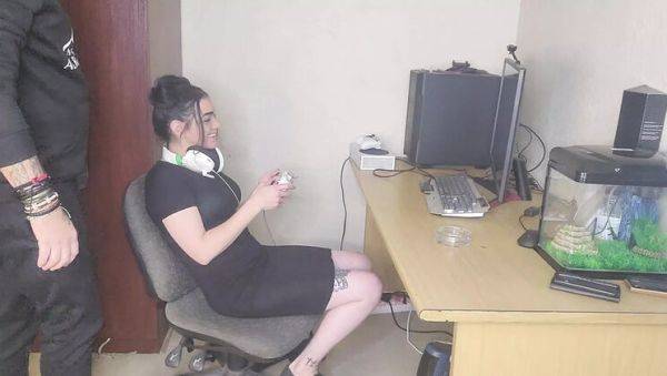 Play the complete video called : Hot Indian Gamer Girl Fucks For Rent - Amateur Homemade Sex