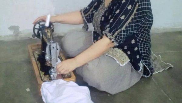 Enjoy watching this hardcore movie titled : Desi Aunty Gets Her Tight Pussy and Ass Pounded Hard by Machine - Indian Homemade Sex