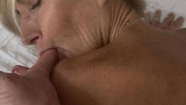 Enjoy watching the HD scene called : Hot Wife Begs for Anal Loving - Chocolate Ass Fucking in 4K