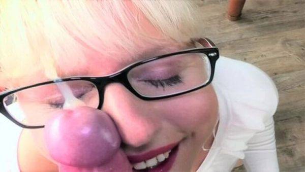 Play HD clip : Hot Blonde Secretary Fucks Boss in Office - Big Cumshot on Glasses