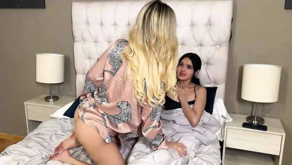 Play this complete movie : Gatita Veve & Kristal De Santos Lesbian Sex - First Time with Alex Marin's Ex - Big Tits, Latina, HD