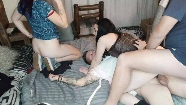 View the hardcore movie : Hot amateur threesome swap - double pussy creampie with MysticBella & Prettypoison