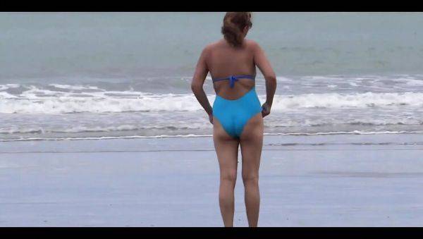 Play complete clip named : Hairy Wife Gets Horny at Beach, Rides Dildo in Apartment - Ardientes69