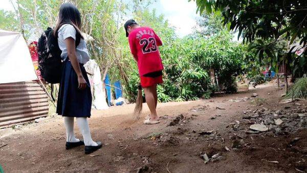 Watch this HD scene : Hot Desi Teen Virgin Fucked Hard by Worker in Public - Pinayteens05