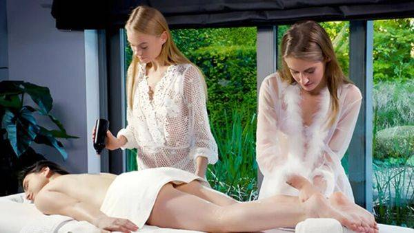 Play the HD scene titled : Lesbian Threesome Massage with Tiffany Tatum & Haili Sanders - Pussy Licking & Sex Toy Fun