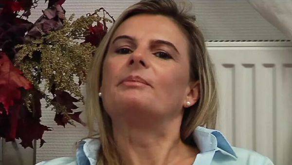 View this hardcore scene titled : Horny French MILF Takes Double Penetration & Big Facials