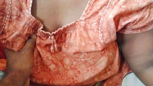 Enjoy watching this complete clip called : Hot Tamil Wife's Big Boobs Fucked Hard by Husband - Desi Homemade Sex