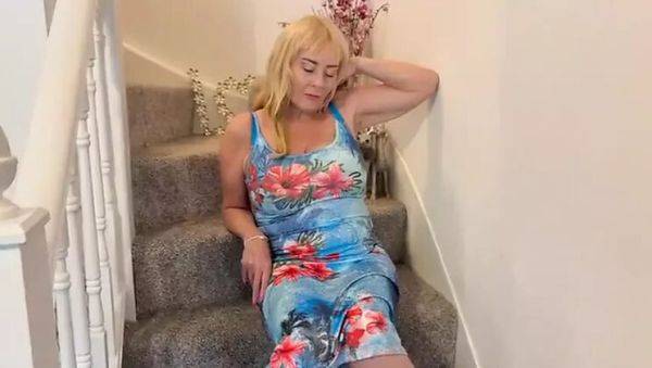 Enjoy watching the uncensored scene called : Hot British Granny Wendy Leigh Fingers Her Tight Holes