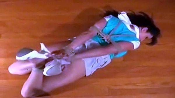 Stream uncut clip named : Green shirt woman