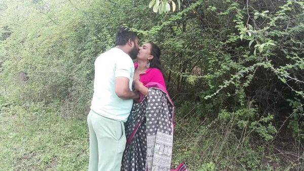 View the uncut scene of : Desi Indian Kavita gets doggy style fuck in jungle - cum on her ass in saree outdoor sex