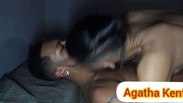 Enjoy watching uncut movie of : Agatha Kent Gets Creampied by Joao O Safado in Public - Amateur Teen Sex