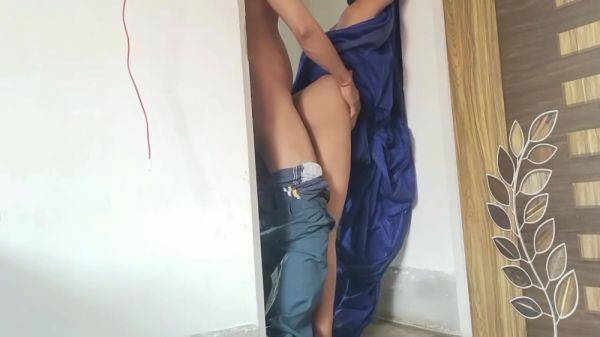 View complete video called : Hindi Sex - Bhabi Called Someone Home And Took Out The Water Of Her Chute